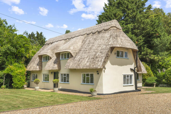 3 bed property, in Cherry Green, £750,000