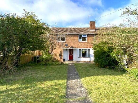3 bed property, in Weynor Gardens, £250,000