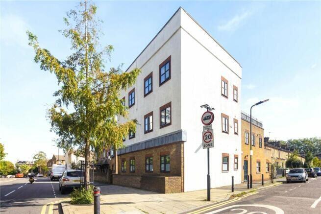 1 bed property, in Flat B, £250,000