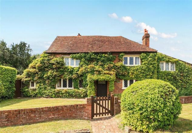 5 bed property, in Jacobs Well Road, £1,100,000