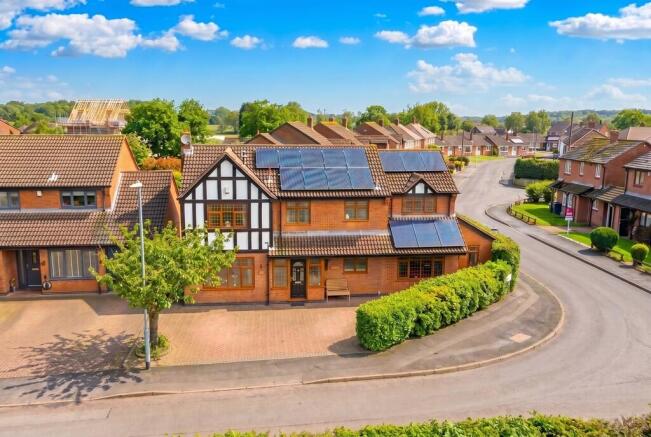 5 bed property, in Orton Lane, £695,000