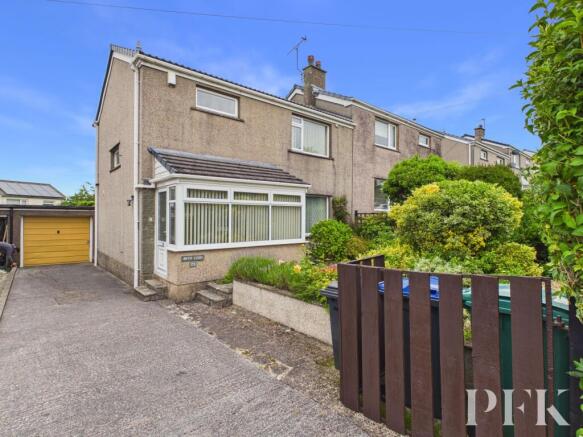 3 bed property, in Towers Lane, £275,000