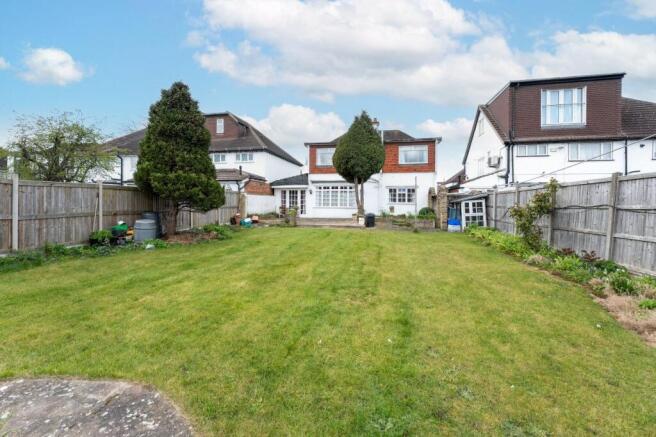 4 bed property, in Milton Avenue, £700,000