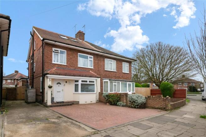 6 bed property, in Townson Avenue, £650,000
