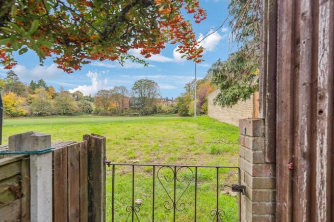 3 bed property, in Berkhamsted, £950,000