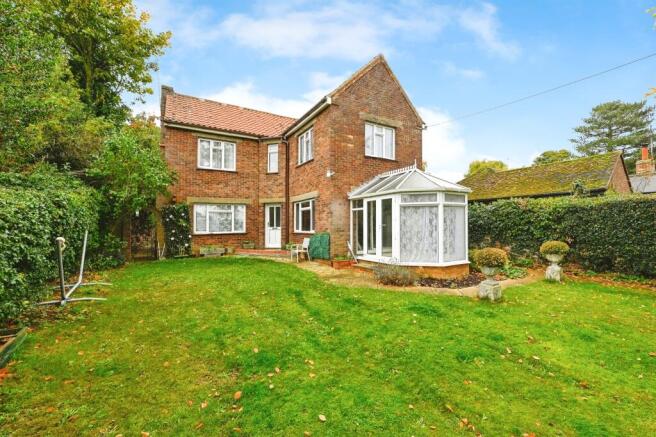 3 bed property, in Church Lane, £400,000