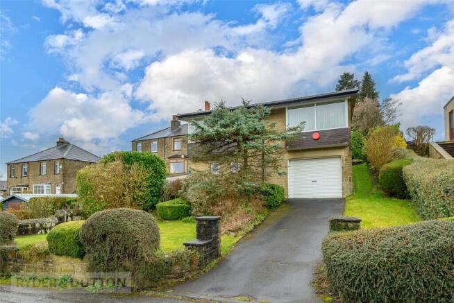 3 bed property, in Bourn View Road, £350,000