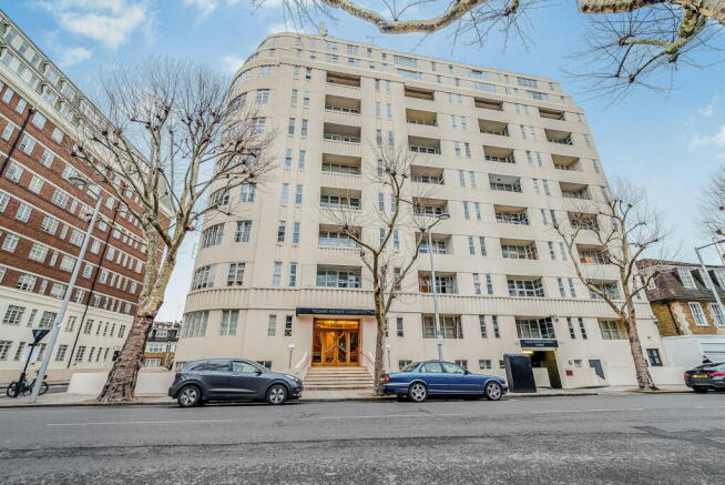 Studio, in Sloane Avenue, £325,000