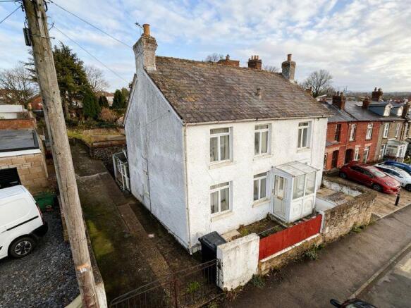 6 bed property, in Church Road & 28 Meend Garden Terrace, £325,000