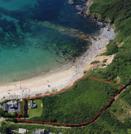 1 bed property, in Praa Sands, £375,000