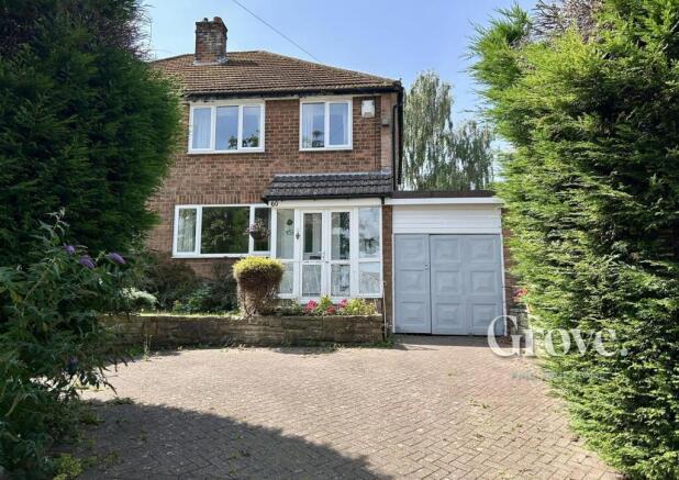 3 bed property, in Adams Hill, £250,000
