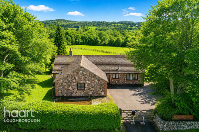 4 bed property, in Ashby Road, £600,000