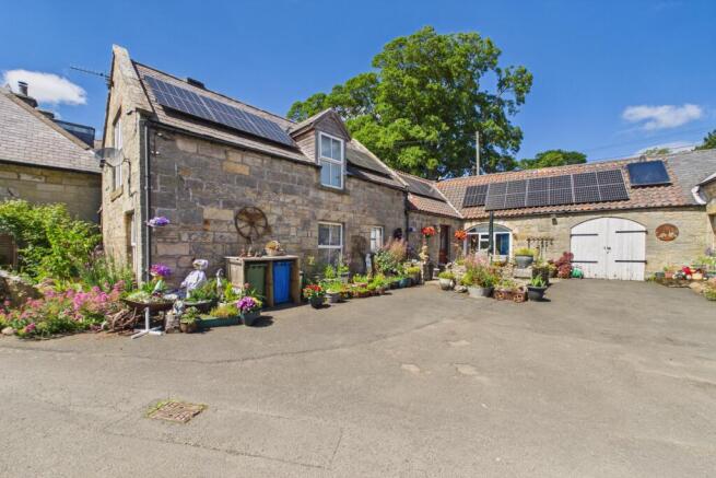 3 bed property, in The Barn, £450,000
