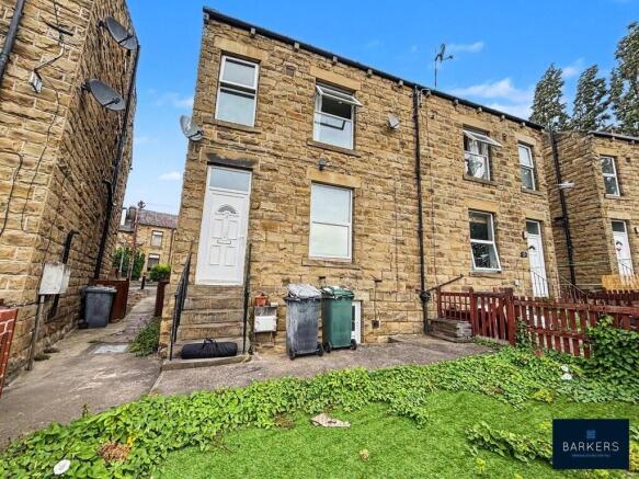 2 bed property, in Soothill Lane, £105,000