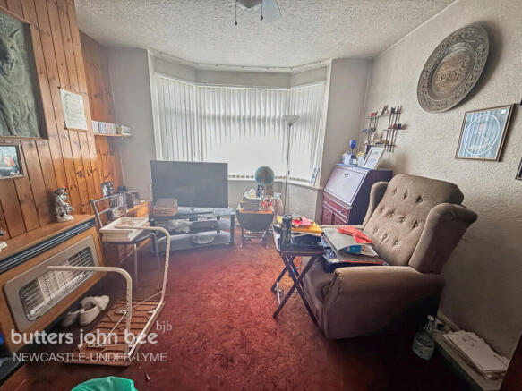 3 bed property, in Templar Terrace, £120,000