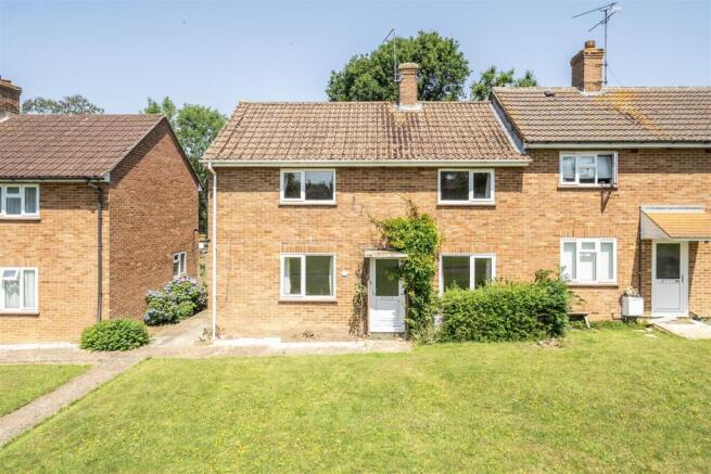 3 bed property, in The Meadows, £300,000