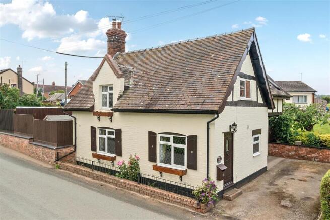3 bed property, in Hordley Road, £375,000