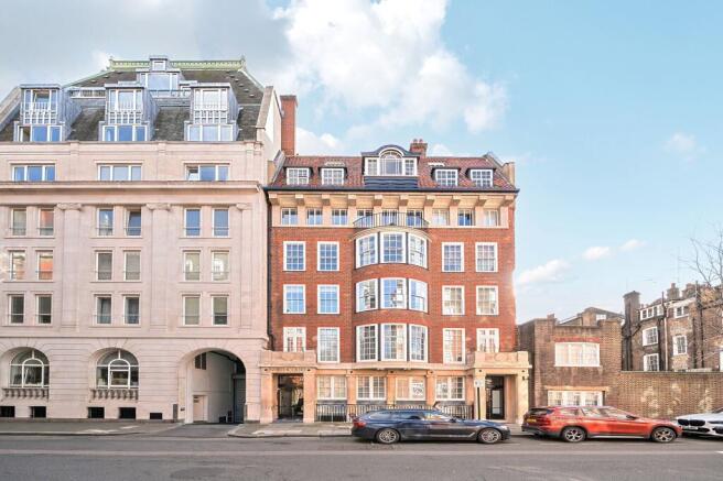 1 bed property, in Great Peter Street, £535,000