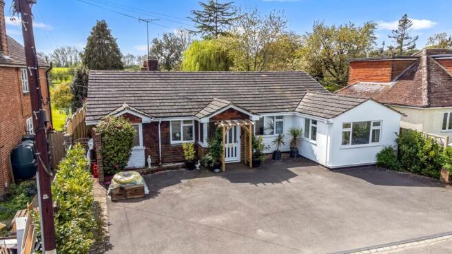 4 bed property, in West End Lane, £825,000