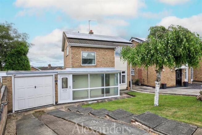 3 bed property, in Medway Drive, £275,000