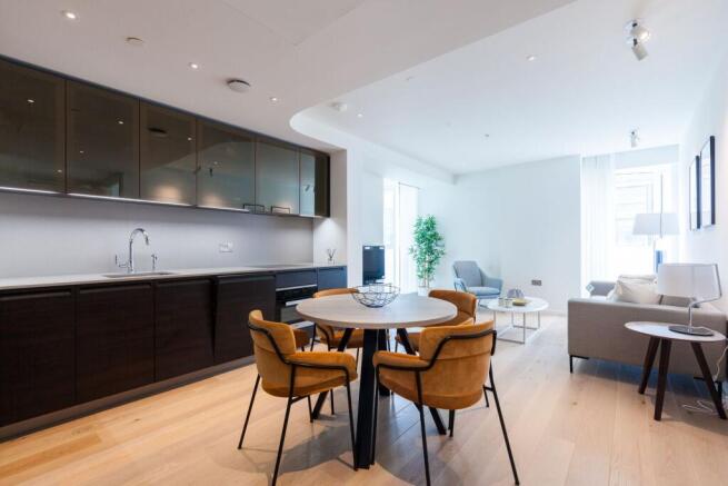 1 bed property, in The Waterson Building, £475,000