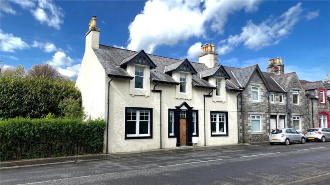 4 bed property, in Ayrlie, £300,000