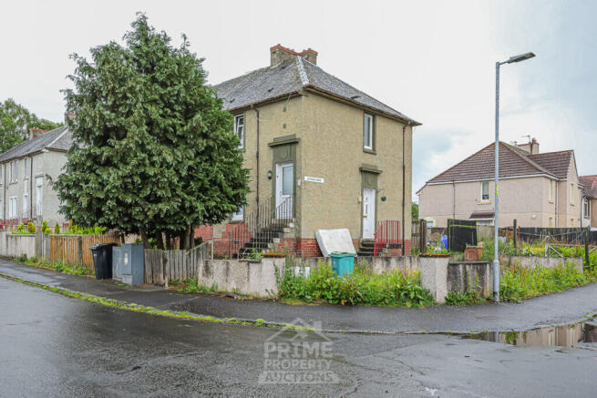 2 bed property, in 69 Chapel Street, £50,000