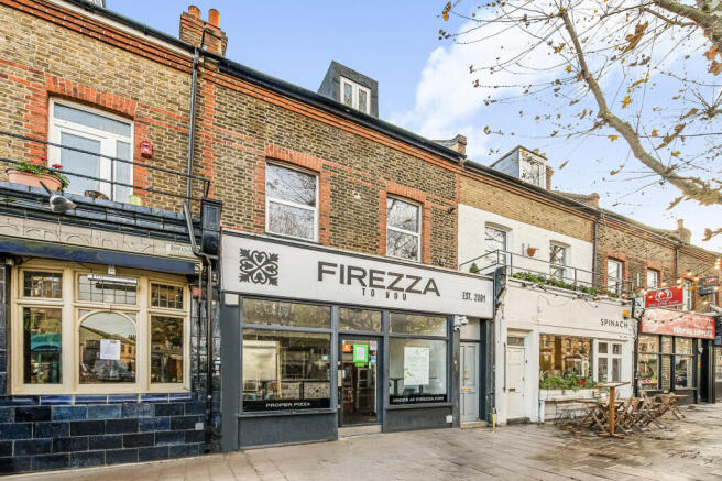1 bed property, in Lordship Lane, £630,000