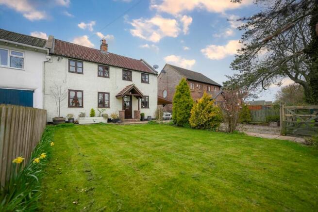 4 bed property, in Picton, £425,000