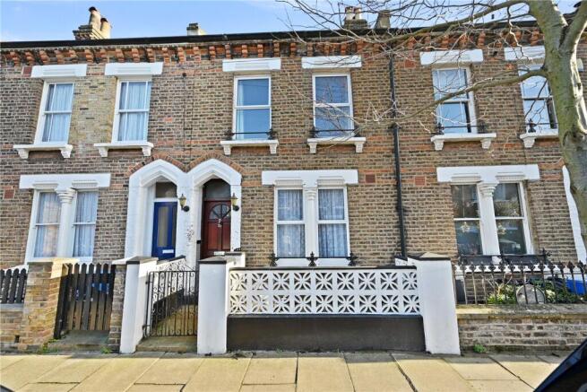 2 bed property, in Peach Road, £800,000