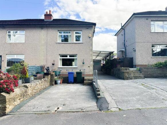 3 bed property, in West Lane, £250,000