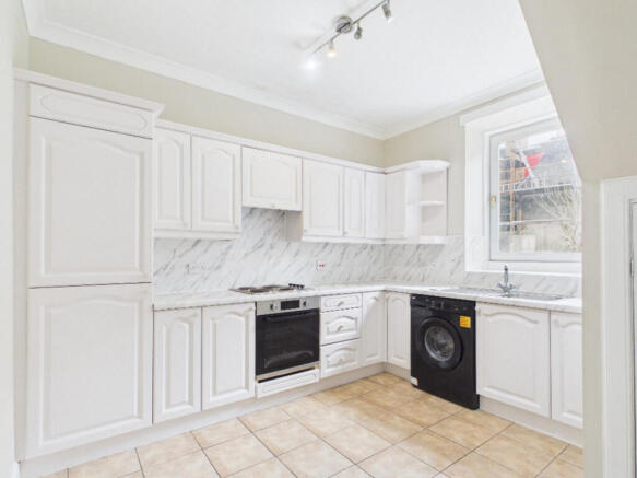 3 bed property, in Gladstone Street, £99,500