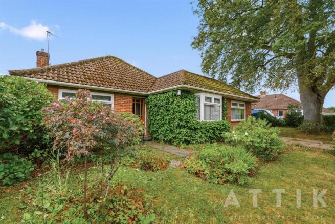 3 bed property, in Booty Road, £350,000
