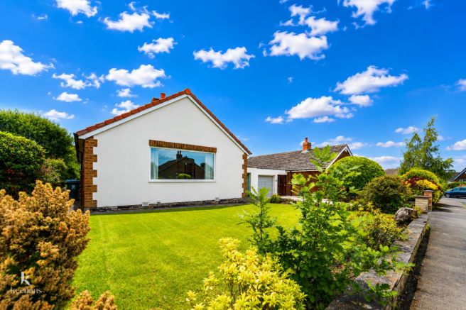 3 bed property, in Glendale Drive, £275,000