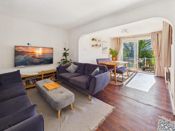 3 bed property, in Snape View, £395,000
