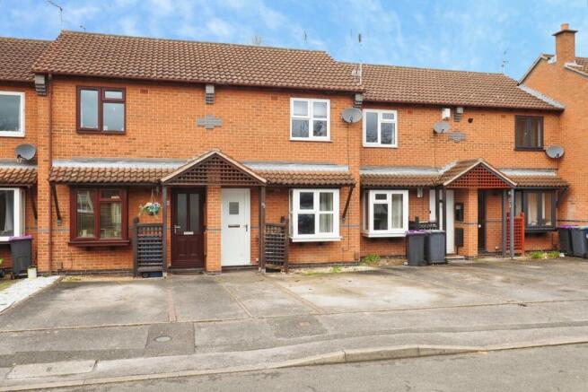 2 bed property, in Brendon Grove, £165,000