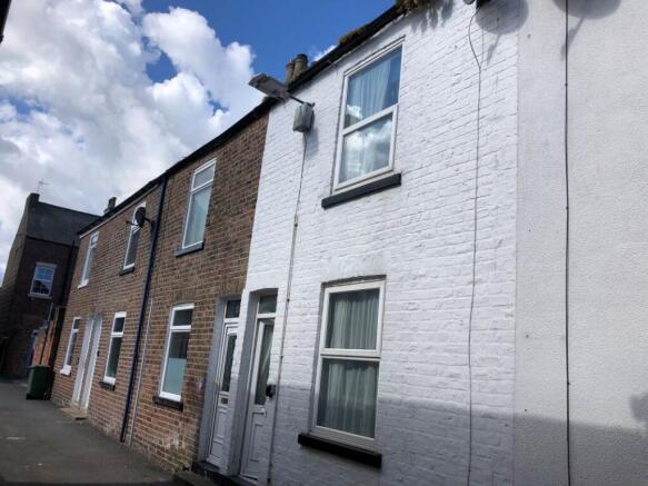 2 bed property, in 7 Chapel Street, £97,500