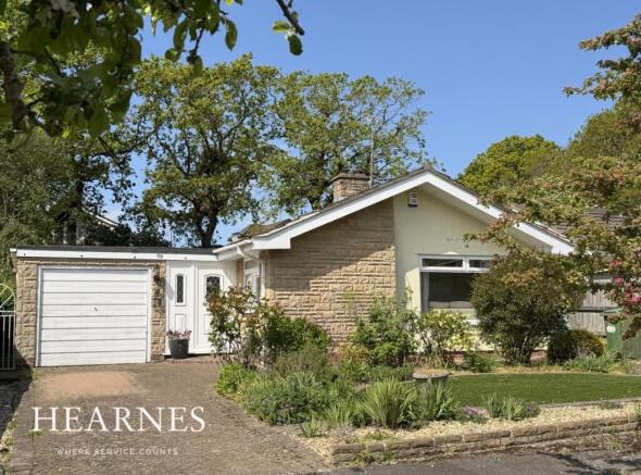 3 bed property, in South Western Crescent, £600,000
