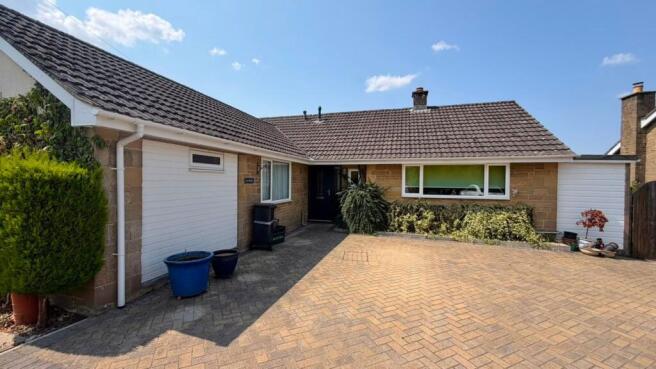 3 bed property, in Lower Ansford, £475,000