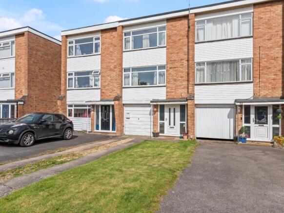 3 bed property, in Brunel Close, £285,000