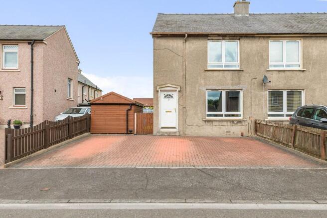 2 bed property, in Listloaning Road, £175,000