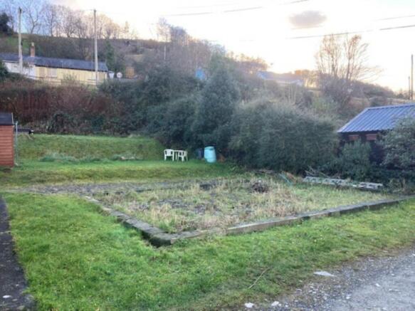 3 bed property, in Goginan, £80,000