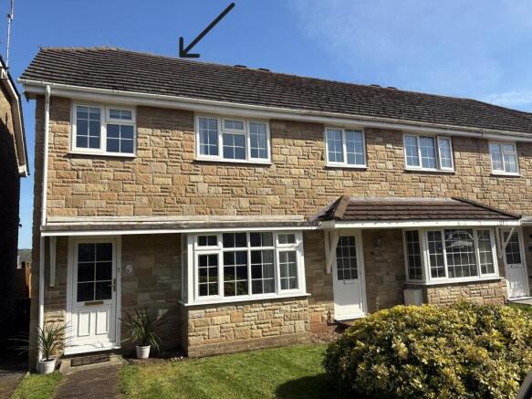 3 bed property, in Hawksdown View, £265,000