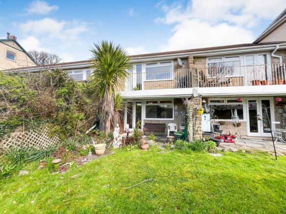 1 bed property, in Amber Tor, £140,000