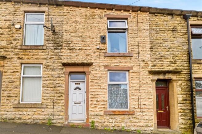 2 bed property, in Kay Street, £60,000