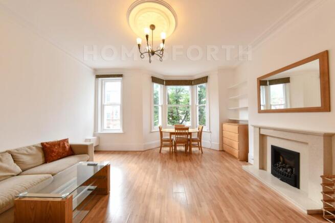 1 bed property, in Gascony Avenue, £375,000