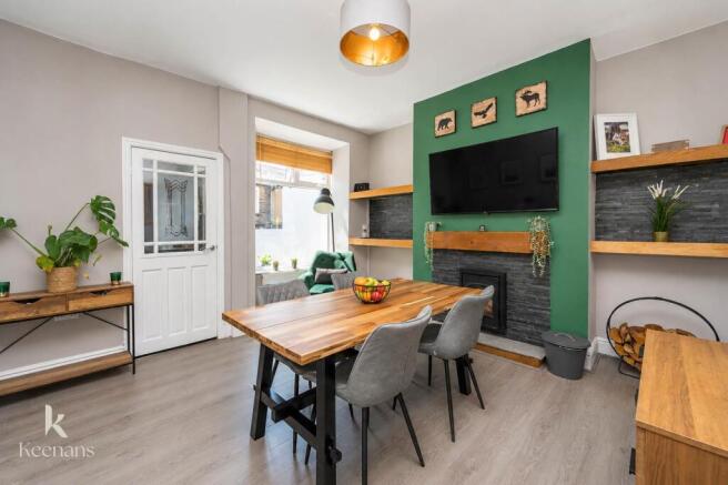2 bed property, in Berriedale Road, £115,000