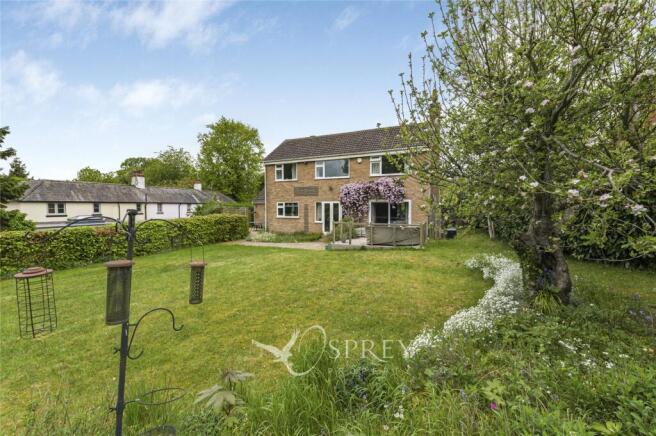 4 bed property, in Ayston Road, £685,000