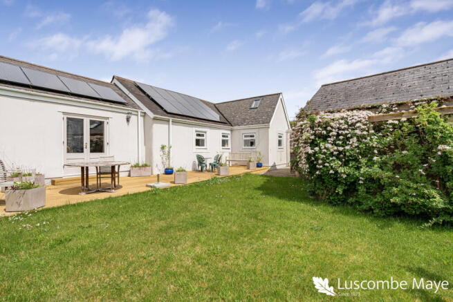 3 bed property, in Avonwick, £595,000