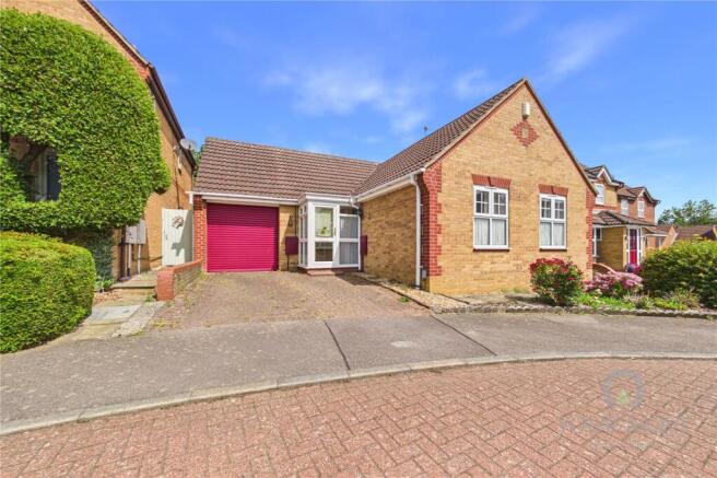 3 bed property, in Hibiscus Close, £385,000
